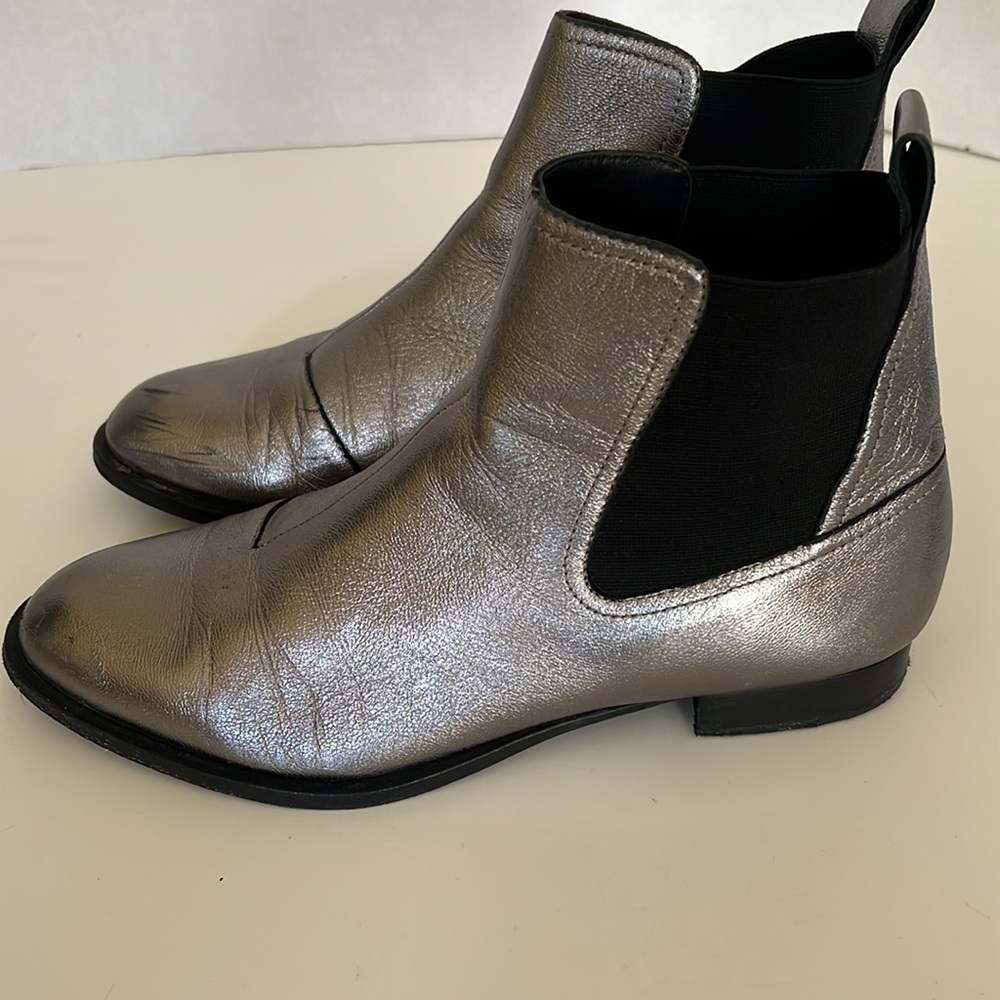 Rag & Bone Silver/Gunmetal Chelsea Booties - Size 38.5 - Picture 2 of 11